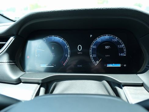 New 2025 Jeep Grand Cherokee Limited w/ Luxury Tech Group II AWD/4WD image 7