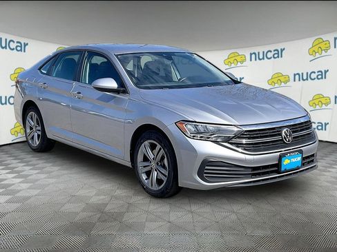 Used 2024 Volkswagen Jetta SE FWD image 1