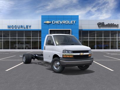 New 2026 Chevrolet Express 3500 w/ Power Convenience Package
