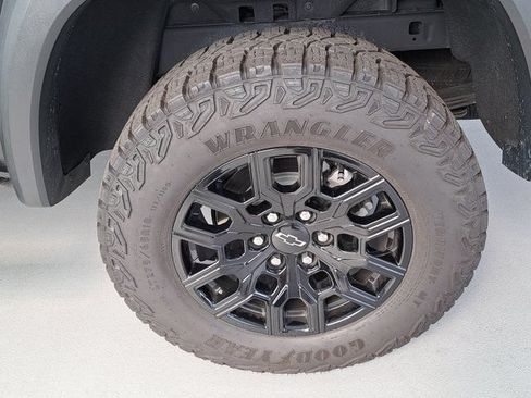 Used 2024 Chevrolet Colorado Trail Boss w/ Advanced Trailering Package AWD/4WD image 32