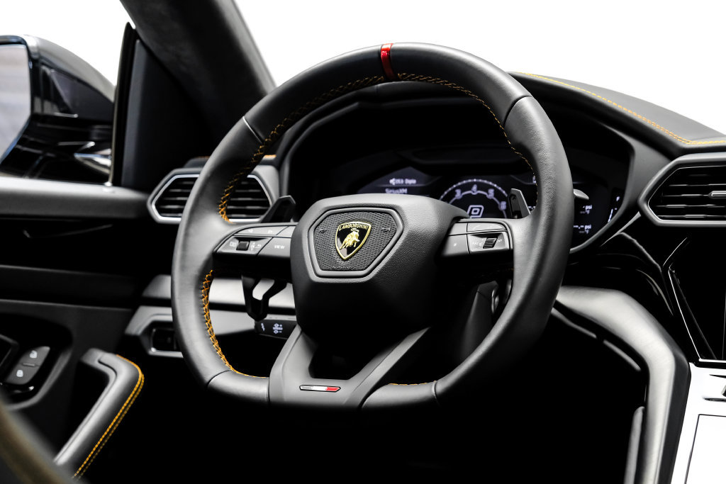 Used 2024 Lamborghini Urus S AWD/4WD image 17