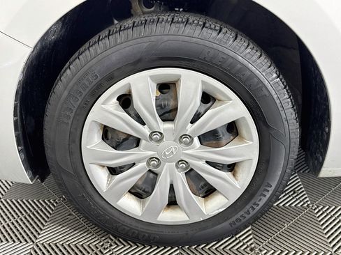 Used 2019 Hyundai Accent SE FWD image 35