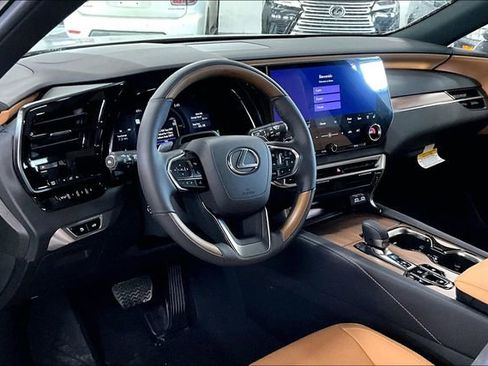 New 2026 Lexus RX 350h AWD/4WD image 6