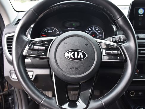 Used 2021 Kia Seltos SX image 13