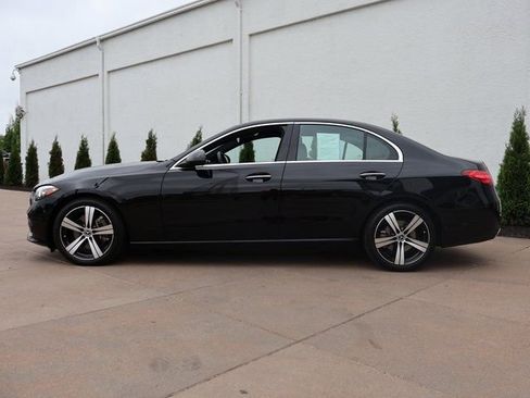 Used 2025 Mercedes-Benz C 300 4MATIC Sedan image 3