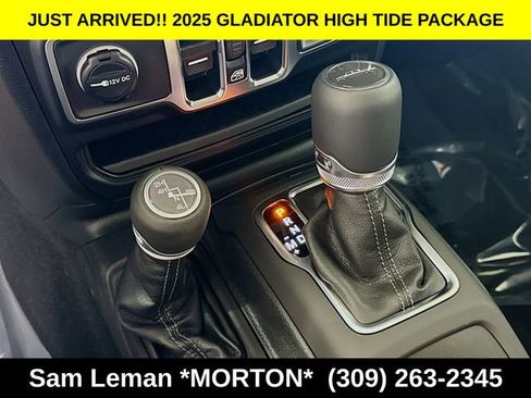 New 2025 Jeep Gladiator Sport image 16