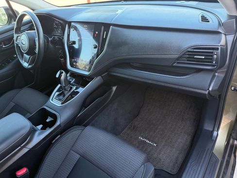 Used 2022 Subaru Outback Premium AWD/4WD image 36