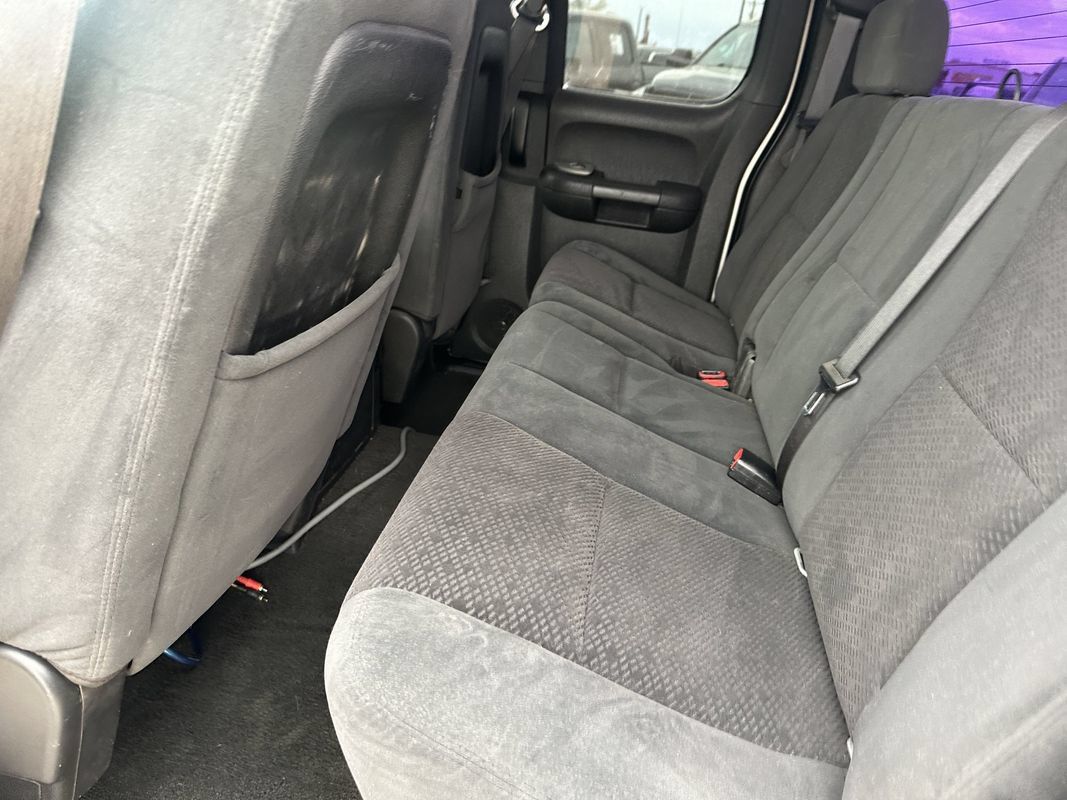 Used 2007 Chevrolet Silverado 1500 LT w/ 1LT Convenience Package RWD image 29