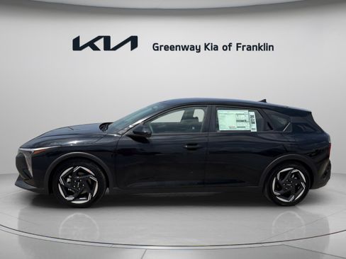 New 2026 Kia K4 EX FWD image 4