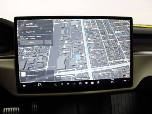 Used 2021 Tesla Model S Plaid image 15