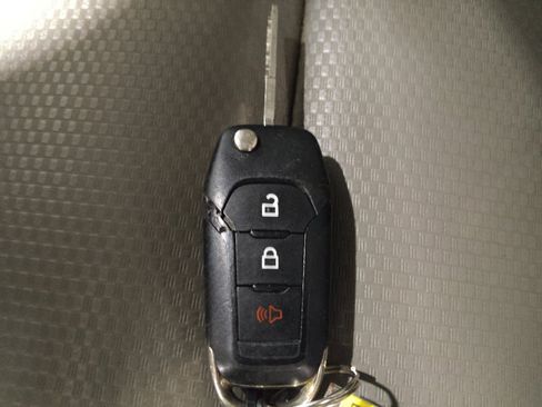Used 2019 Ford F150 XL w/ Equipment Group 101A Mid AWD/4WD image 32