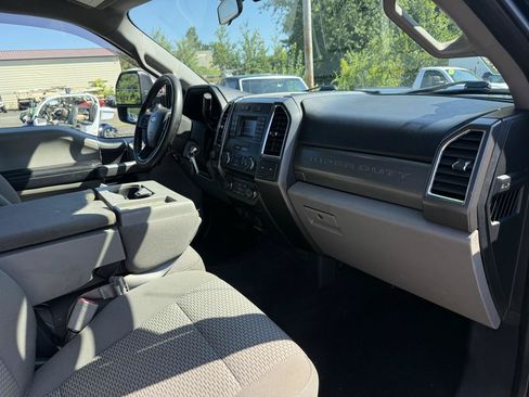 Used 2017 Ford F350 XLT w/ XLT Value Package AWD/4WD image 23