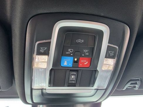 Used 2025 RAM 2500 Laramie w/ Night Edition AWD/4WD image 23