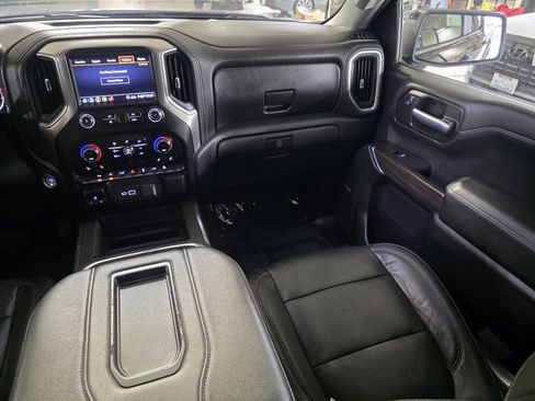 Used 2020 Chevrolet Silverado 1500 LT Trail Boss w/ Midnight Edition image 20