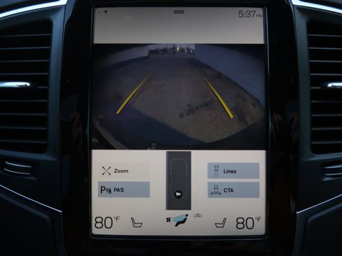 Used 2020 Volvo XC90 T5 Momentum image 18