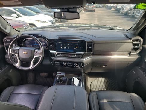 Used 2023 Chevrolet Silverado 1500 LTZ AWD/4WD image 15