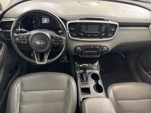 Used 2016 Kia Sorento EX image 25