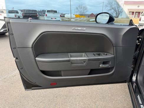 Used 2012 Dodge Challenger R/T image 8