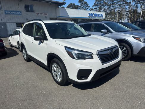 Used 2021 Subaru Forester AWD/4WD image 2