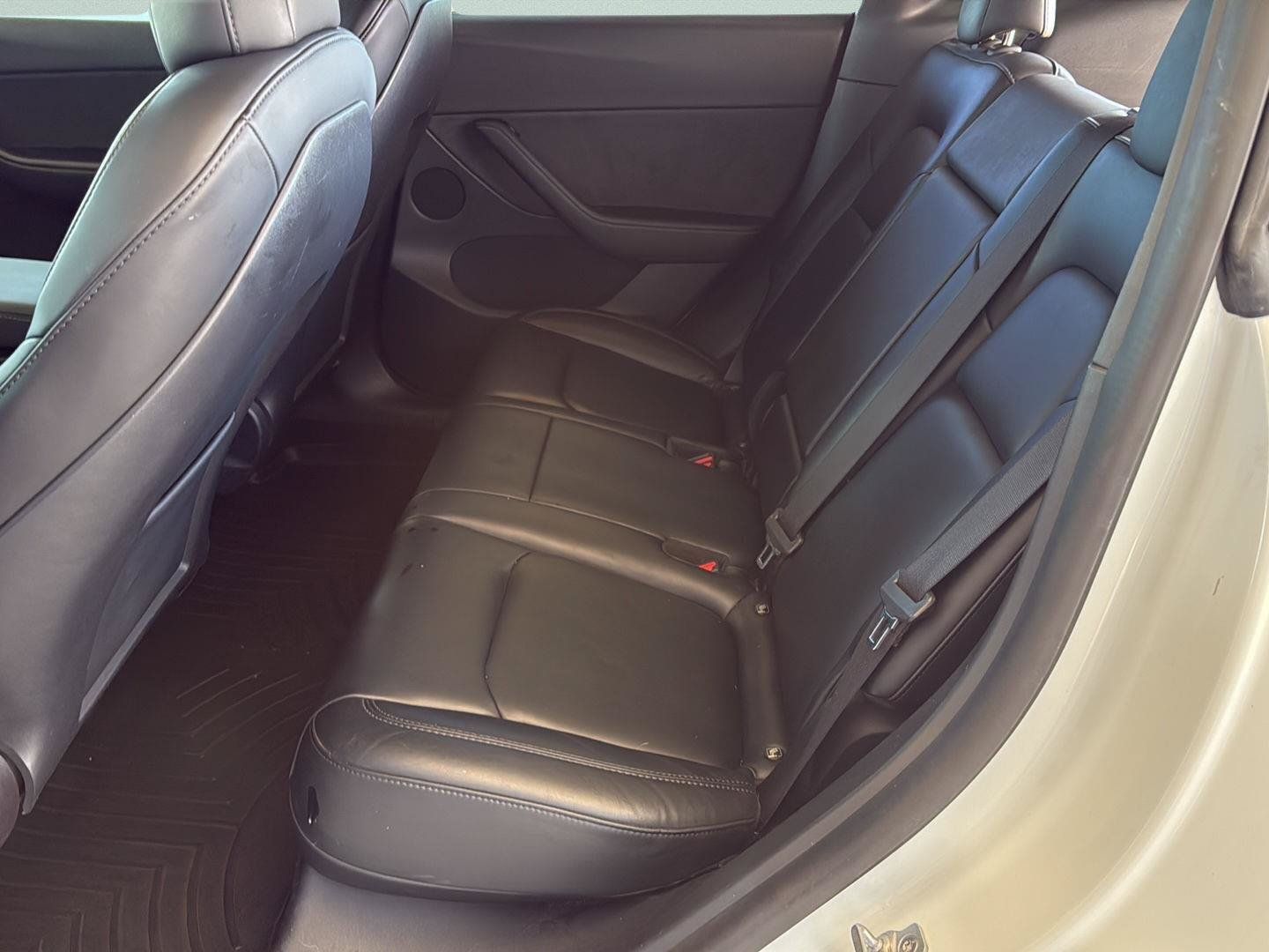 Used 2022 Tesla Model Y Performance AWD/4WD image 25