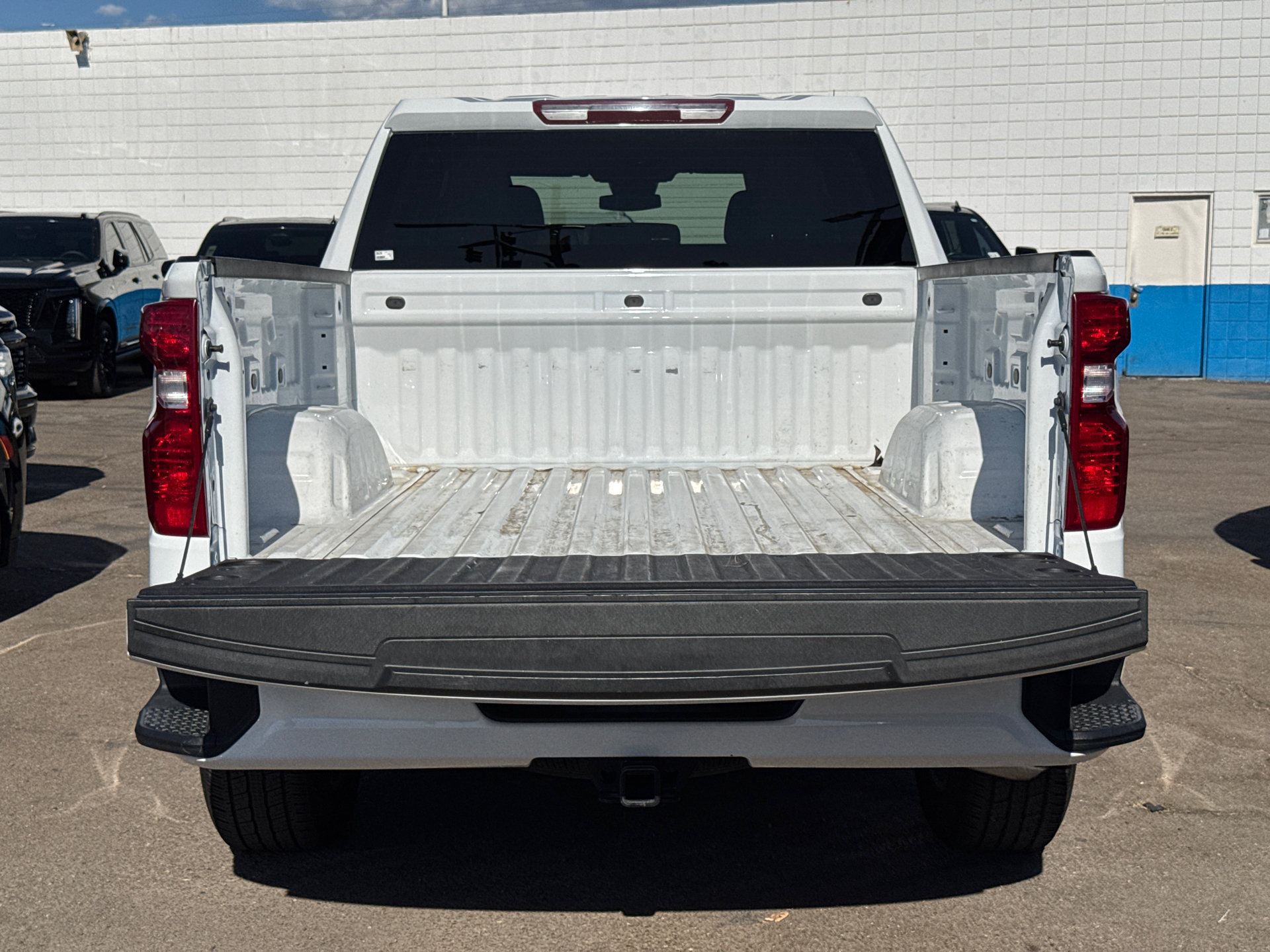 Used 2025 Chevrolet Silverado 1500 Custom RWD image 8