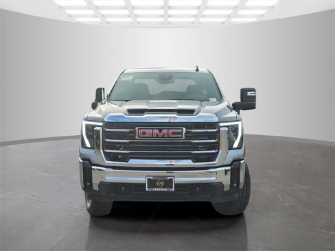 New 2026 GMC Sierra 2500 SLE w/ SLE Value Package; image 2