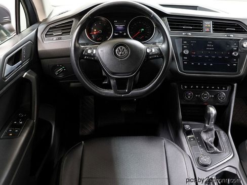 Used 2019 Volkswagen Tiguan SE AWD/4WD image 15