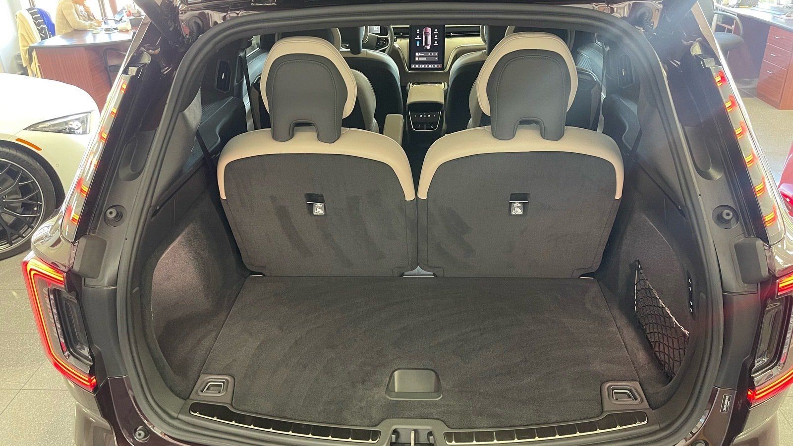 Used 2025 Volvo EX90 Ultra AWD/4WD image 35