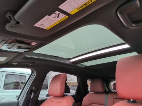 Used 2023 Kia Sportage SX image 30