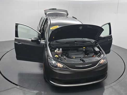 Used 2023 Chrysler Voyager LX FWD image 51