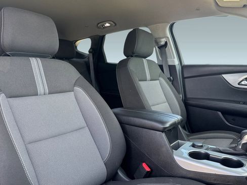 Used 2025 Chevrolet Blazer LT image 31