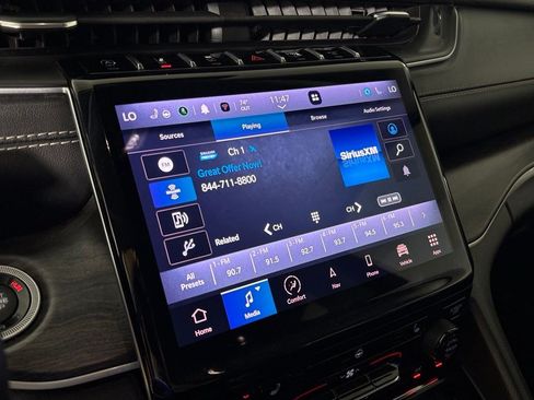 Used 2022 Jeep Grand Cherokee Limited RWD image 27