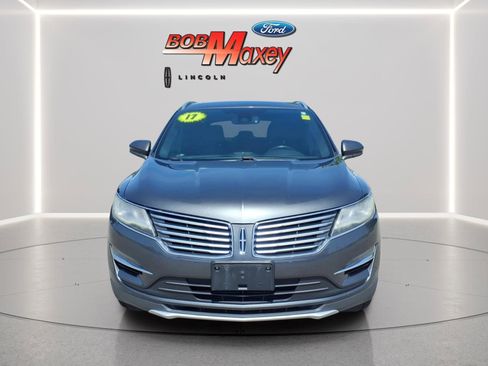 Used 2017 Lincoln MKC Select w/ Select Plus Package AWD/4WD image 2