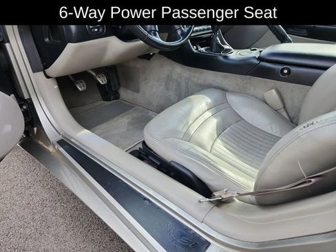 Used 2001 Chevrolet Corvette Base w/ Preferred Equipment Group2 image 20