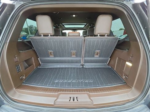 Used 2023 Ford Expedition King Ranch AWD/4WD image 45