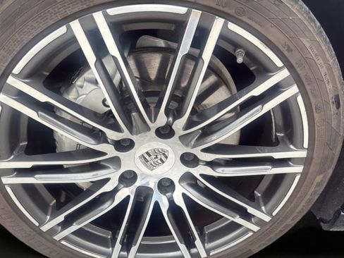 Used 2016 Porsche Panamera S RWD image 17