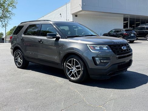 Used 2016 Ford Explorer Sport w/ Equipment Group 401A image 2