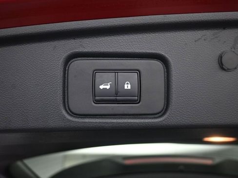 Used 2024 Nissan Pathfinder Platinum FWD image 34