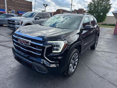 Used 2026 GMC Terrain Elevation w/ Elevation Premium Package FWD image 1