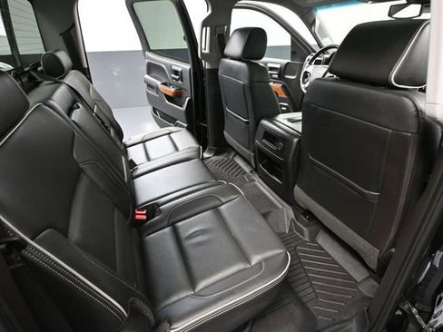 Used 2018 Chevrolet Silverado 1500 High Country AWD/4WD image 46