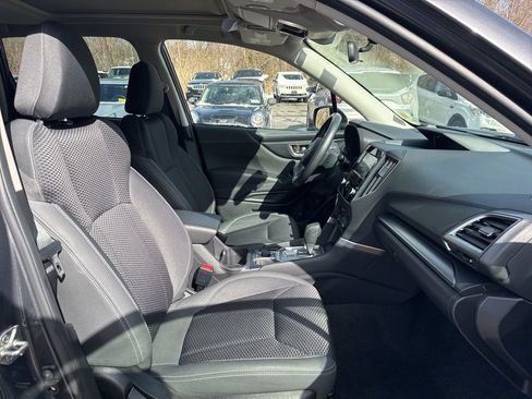 Used 2020 Subaru Forester Premium image 23