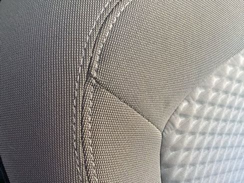 Used 2020 Ford Escape SE Sport image 18