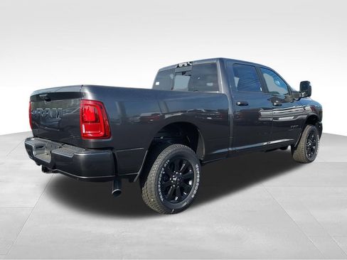 New 2026 RAM 2500 Big Horn AWD/4WD image 8