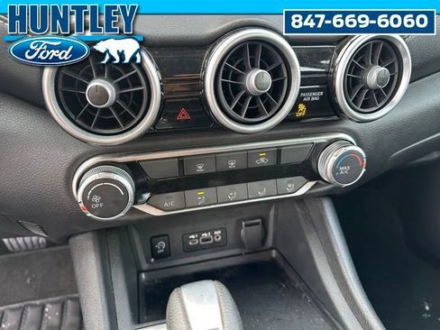 Used 2025 Nissan Sentra SV image 18