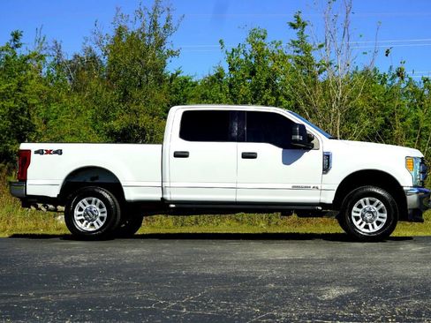 Used 2017 Ford F250 XLT image 5
