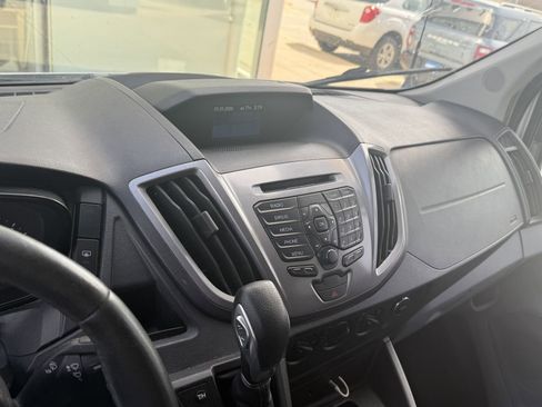 Used 2016 Ford Transit 350 XLT RWD image 5