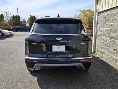 New 2026 Cadillac Vistiq Premium Luxury AWD/4WD image 5