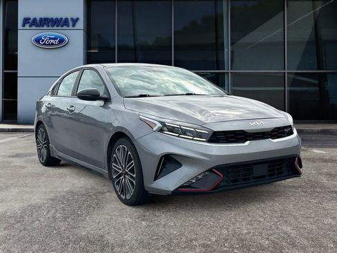 Used 2023 Kia Forte GT w/ GT2 Package FWD image 2