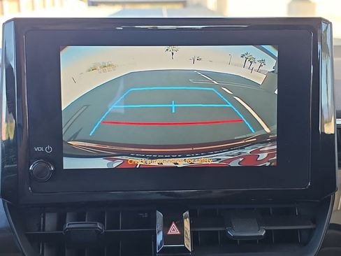 Used 2024 Toyota Corolla LE image 15