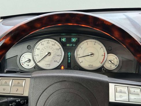 Used 2005 Chrysler 300 C image 25